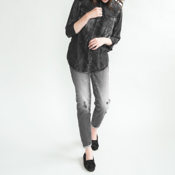 Minnetonka Shoes - Black Minnetonka Kilty Moccasins Size 9